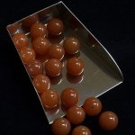 画像2: レッドアベンチュリン/丸玉片穴10mmφ2個セット(サイズペアリング済) (2)