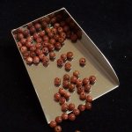 画像2: ゴールドストーン(茶)/丸玉片穴4mmφ2個セット(サイズペアリング済) (2)