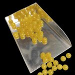 画像2: イエローカルセドニー(染色)/丸玉片穴5mmφ2個セット(サイズペアリング済) (2)
