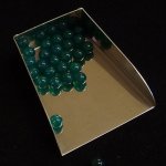 画像2: グリーンカルセドニー(染色)/丸玉片穴6mmφ2個セット(サイズペアリング済) (2)