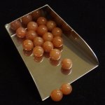 画像2: レッドアベンチュリン/丸玉片穴8mmφ2個セット(サイズペアリング済) (2)